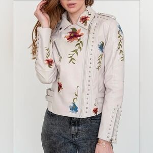 Embroidered Floral Cream Jacket Size M=  8/10